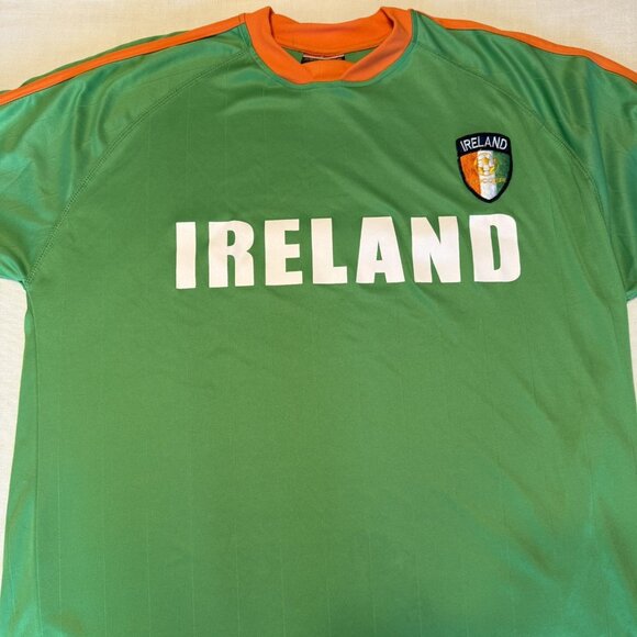 Vintage Men's Republic of Ireland Green Soccer Jersey - 2XL - Picture 2 of 4